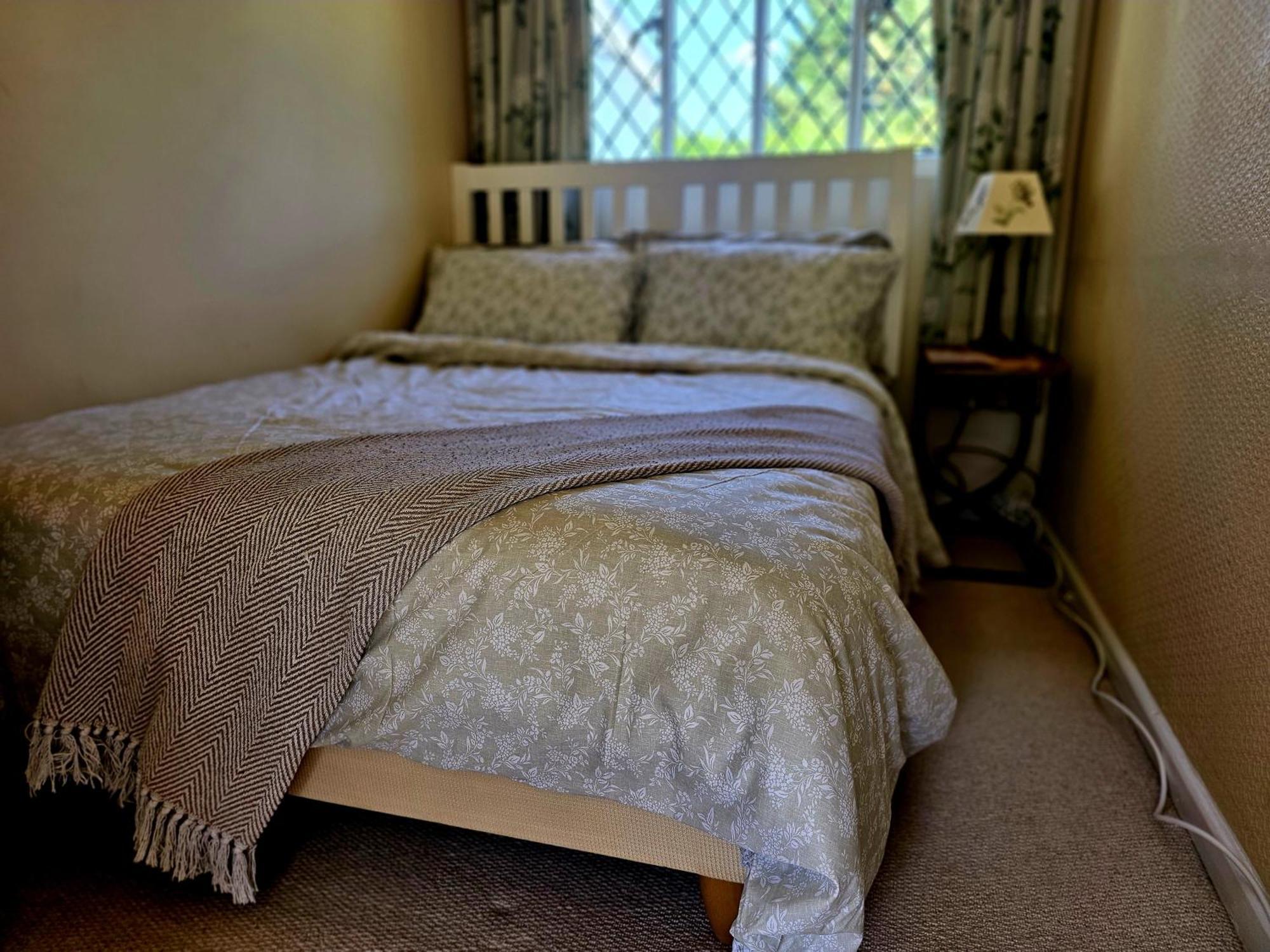 English Farmhouse Cottage Guildford Buitenkant foto