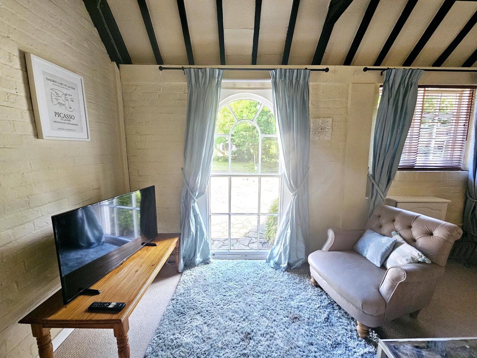 English Farmhouse Cottage Guildford Buitenkant foto